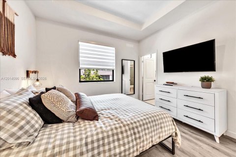 Adosado en alquiler en Miami, Florida, 3 dormitorios, 122.63 m2 № 2076404 - foto 14