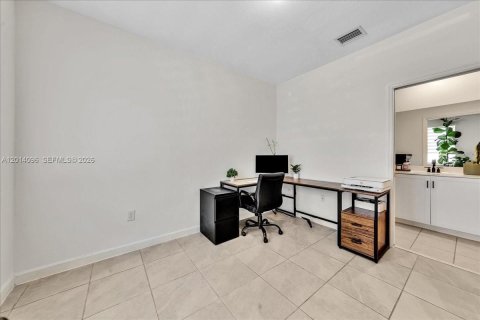 Adosado en alquiler en Miami, Florida, 3 dormitorios, 122.63 m2 № 2076404 - foto 21