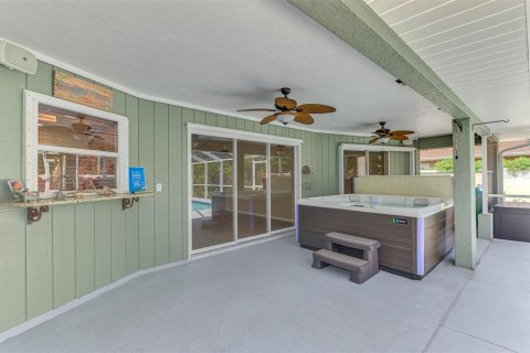 House in North Port, Florida 3 bedrooms, 208.94 sq.m. № 2224601 - photo 26