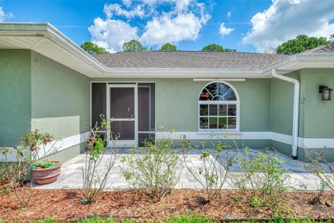 House in North Port, Florida 3 bedrooms, 208.94 sq.m. № 2224601 - photo 3