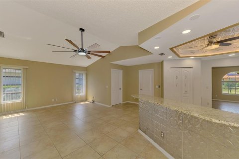 House in North Port, Florida 3 bedrooms, 208.94 sq.m. № 2224601 - photo 13