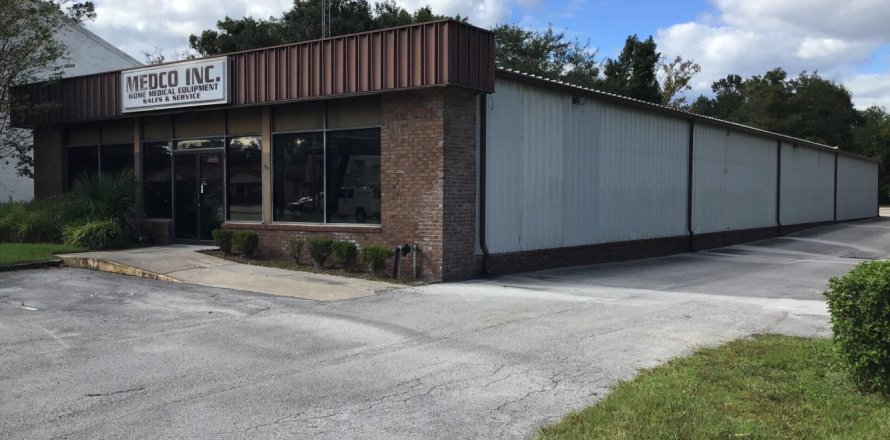 Propiedad comercial en Orange Park, Florida № 801524