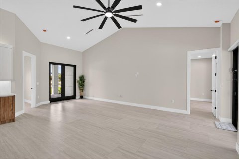 Casa en venta en Cape Coral, Florida, 4 dormitorios, 195.84 m2 № 2092384 - foto 9