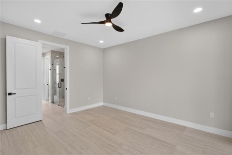 Casa en venta en Cape Coral, Florida, 4 dormitorios, 195.84 m2 № 2092384 - foto 27