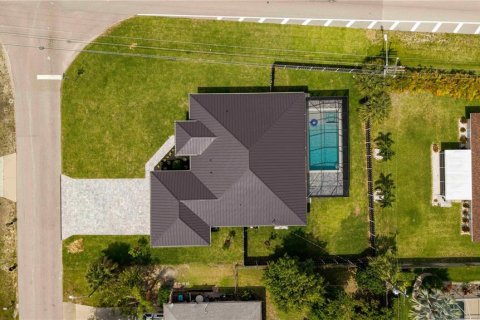 Casa en venta en Cape Coral, Florida, 4 dormitorios, 195.84 m2 № 2092384 - foto 22