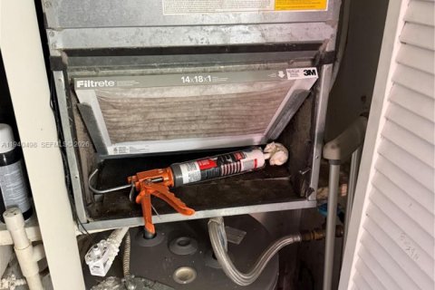 Copropriété à louer à Miami, Floride: 2 chambres, 77.57 m2 № 1999720 - photo 25