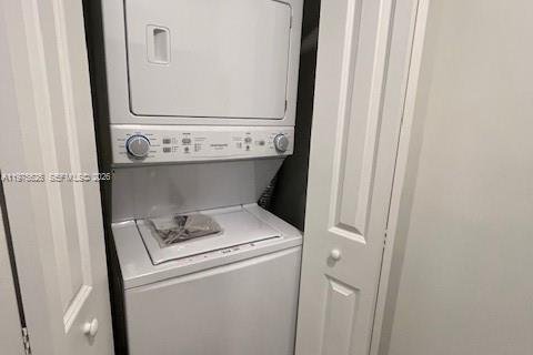 Townhouse in Hollywood, Florida 3 bedrooms, 139.35 sq.m. № 2038496 - photo 6