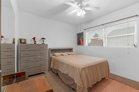 Casa en venta en Orlando, Florida, 4 dormitorios, 136.94 m2 № 1725308 - foto 17