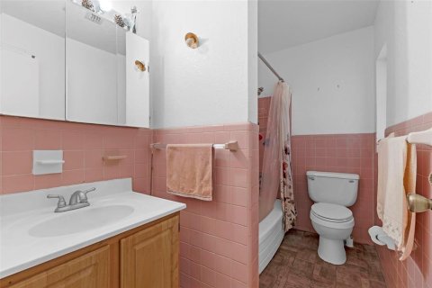 Casa en venta en Orlando, Florida, 4 dormitorios, 136.94 m2 № 1725308 - foto 19