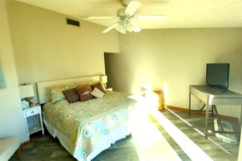 Touwnhouse à vendre à Indian Rocks Beach, Floride: 2 chambres, 109.62 m2 № 2373236 - photo 30