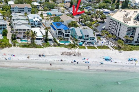 Touwnhouse à vendre à Indian Rocks Beach, Floride: 2 chambres, 109.62 m2 № 2373236 - photo 3