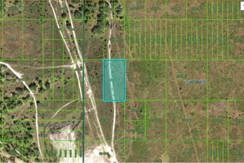 Terreno en Frostproof, Florida № 2226953