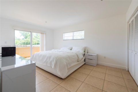 Copropriété à louer à Dania Beach, Floride: 2 chambres, 94.3 m2 № 1999995 - photo 7