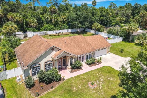 Villa ou maison à DeBary, Floride 3 chambres, 190.45 m2 № 2303198