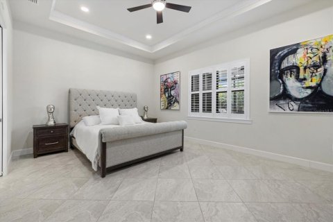 House in Sarasota, Florida 3 bedrooms, 230.96 sq.m. № 1914581 - photo 18