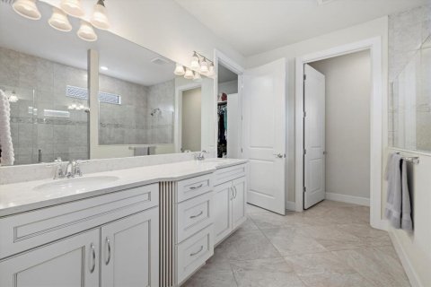 House in Sarasota, Florida 3 bedrooms, 230.96 sq.m. № 1914581 - photo 22