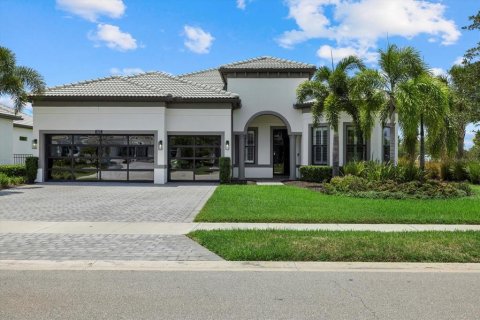 House in Sarasota, Florida 3 bedrooms, 230.96 sq.m. № 1914581 - photo 1