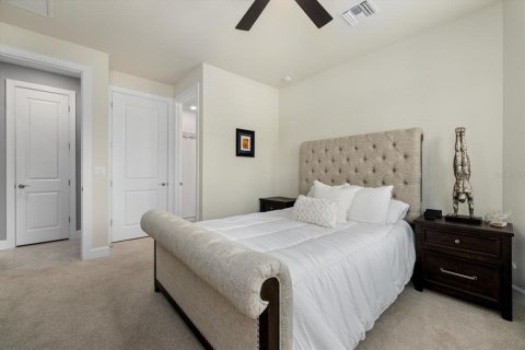 House in Sarasota, Florida 3 bedrooms, 230.96 sq.m. № 1914581 - photo 20