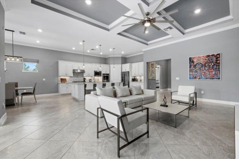 House in Sarasota, Florida 3 bedrooms, 230.96 sq.m. № 1914581 - photo 8