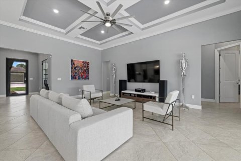 House in Sarasota, Florida 3 bedrooms, 230.96 sq.m. № 1914581 - photo 9