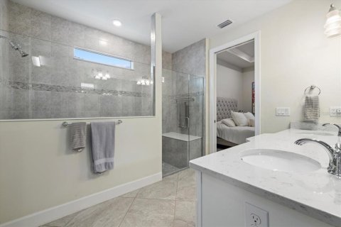 House in Sarasota, Florida 3 bedrooms, 230.96 sq.m. № 1914581 - photo 25