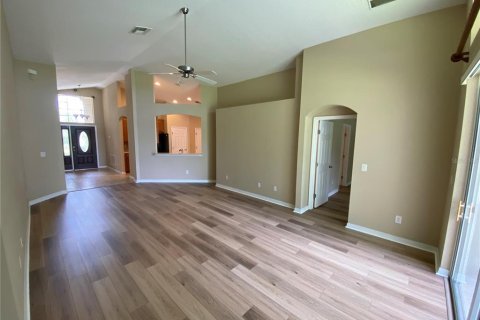 Casa en alquiler en Orlando, Florida, 4 dormitorios, 175.68 m2 № 2275460 - foto 13