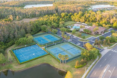 Casa en alquiler en Orlando, Florida, 4 dormitorios, 175.68 m2 № 2275460 - foto 3