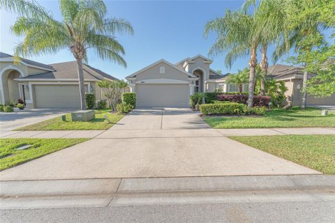 Casa en alquiler en Orlando, Florida, 4 dormitorios, 175.68 m2 № 2275460 - foto 2
