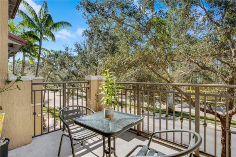 Condo in Pembroke Pines, Florida, 3 bedrooms  № 1701713 - photo 16