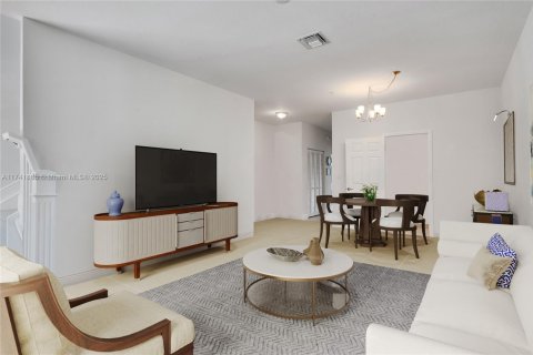 Condo in Pembroke Pines, Florida, 3 bedrooms  № 1701713 - photo 3