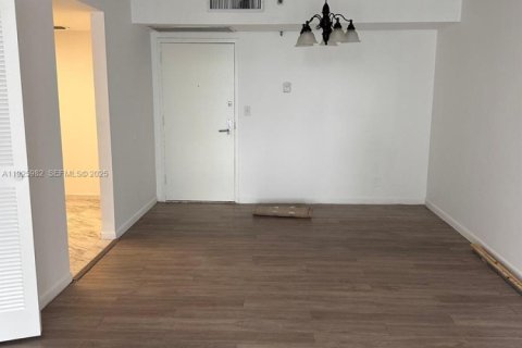 Снять в аренду кондоминиум в Авентура, Флорида 1 спальня, 91.97м2, № 1984463 - фото 16