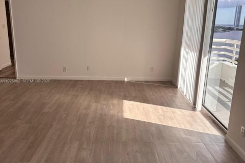 Снять в аренду кондоминиум в Авентура, Флорида 1 спальня, 91.97м2, № 1984463 - фото 15