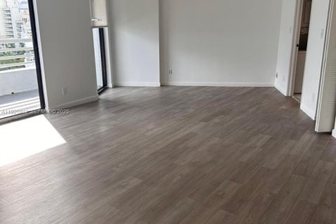 Снять в аренду кондоминиум в Авентура, Флорида 1 спальня, 91.97м2, № 1984463 - фото 6