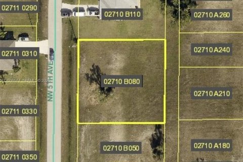 Commercial property in Cape Coral, Florida № 2158375 - photo 1
