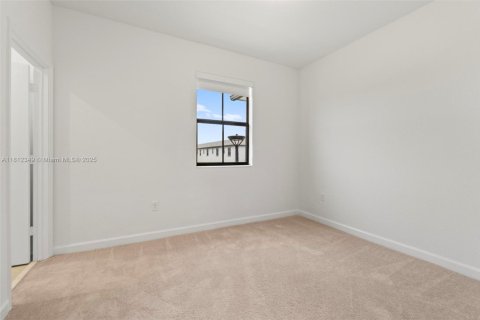 Townhouse in Homestead, Florida 3 bedrooms, 123.37 sq.m. № 1756842 - photo 25
