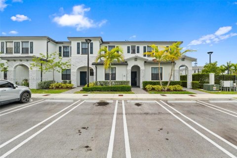 Townhouse in Homestead, Florida 3 bedrooms, 123.37 sq.m. № 1756842 - photo 2