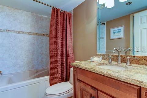 Condo in Saint Petersburg, Florida, 2 bedrooms  № 2397114 - photo 30