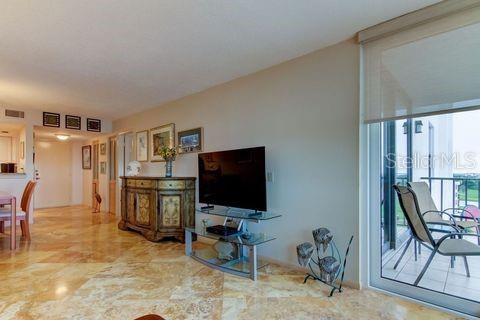 Condo in Saint Petersburg, Florida, 2 bedrooms  № 2397114 - photo 20