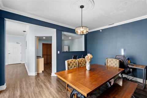 Condo in Saint Petersburg, Florida, 2 bedrooms  № 1732317 - photo 11