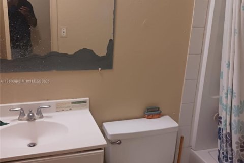 Купить виллу или дом в Норт-Лодердейл, Флорида 4 спальни, 124.95м2, № 1972017 - фото 9