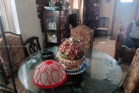 Купить виллу или дом в Норт-Лодердейл, Флорида 4 спальни, 124.95м2, № 1972017 - фото 11