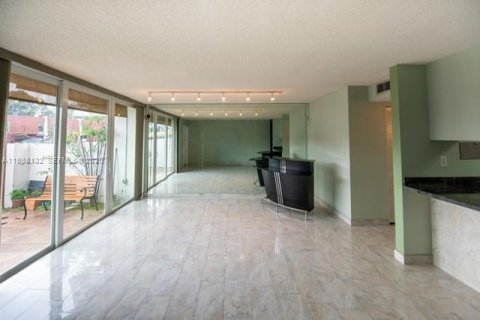 Adosado en venta en Miami, Florida, 3 dormitorios, 140.28 m2 № 2049015 - foto 21