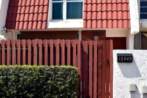 Купить таунхаус в Майами, Флорида 3 спальни, 140.28м2, № 2049015 - фото 3