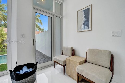 Touwnhouse à louer à Fort Lauderdale, Floride: 4 chambres, 223.43 m2 № 2243656 - photo 8