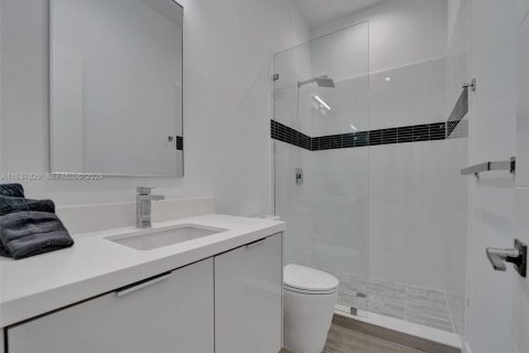 Touwnhouse à louer à Fort Lauderdale, Floride: 4 chambres, 223.43 m2 № 2243656 - photo 30