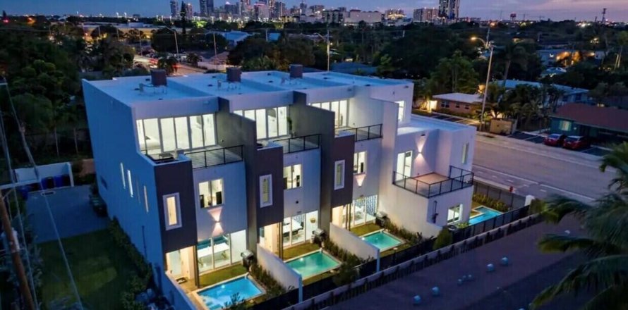 Touwnhouse à Fort Lauderdale, Floride 4 chambres, 223.43 m2 № 2243656