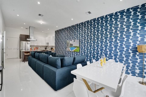 Touwnhouse à louer à Fort Lauderdale, Floride: 4 chambres, 223.43 m2 № 2243656 - photo 10