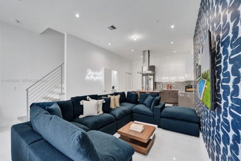 Touwnhouse à louer à Fort Lauderdale, Floride: 4 chambres, 223.43 m2 № 2243656 - photo 12