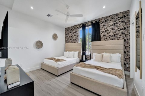 Touwnhouse à louer à Fort Lauderdale, Floride: 4 chambres, 223.43 m2 № 2243656 - photo 29