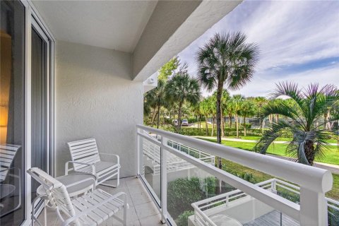 Condo in Longboat Key, Florida, 1 bedroom № 2195287 - photo 17